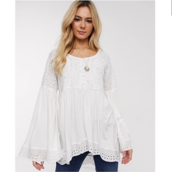 NWT Free People Sea Of Love White Eyelet Bell Sleeve Tunic Top Size Large Flowy - Picture 1 of 15